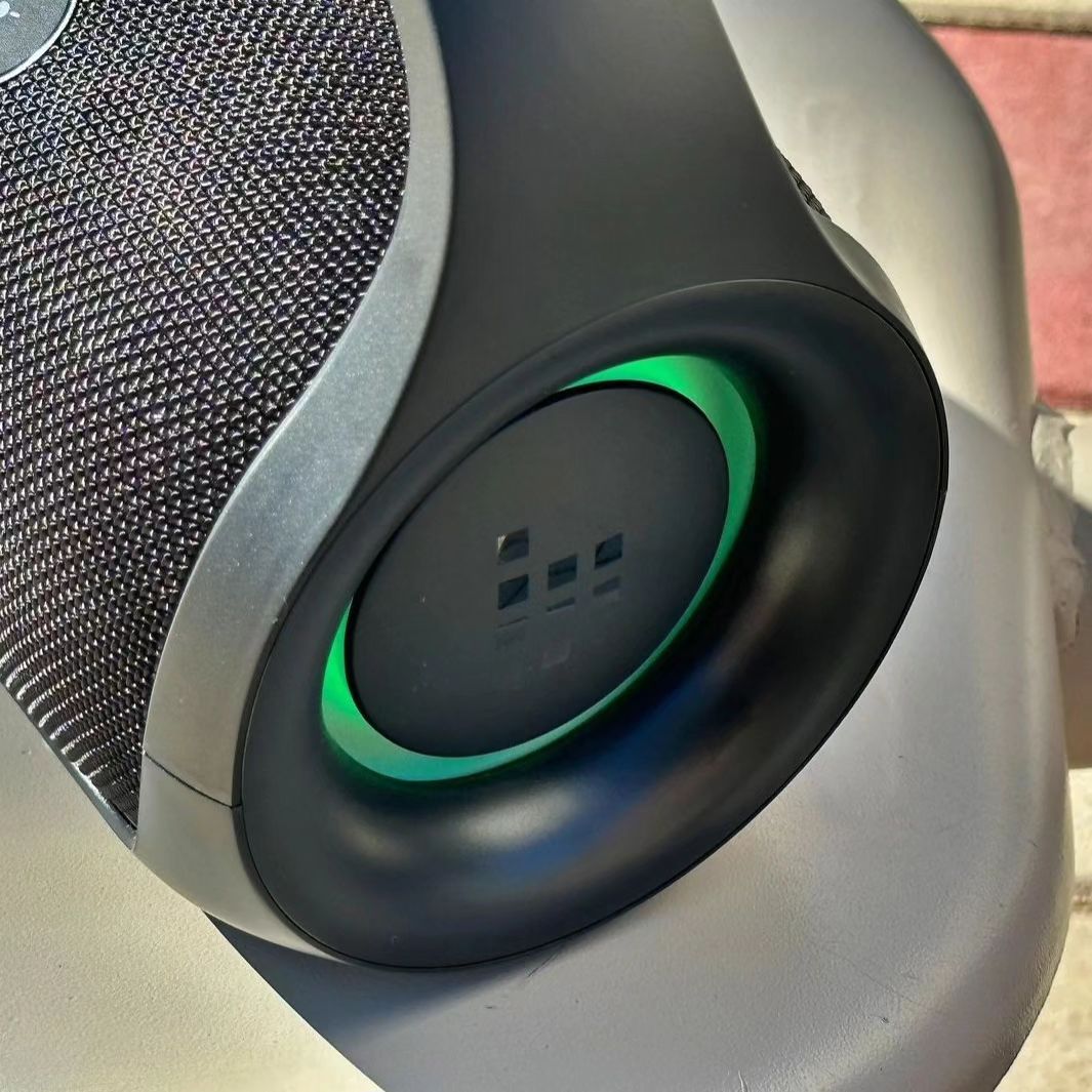 Parlante Tronsmart Bang Mini todo en 1 - Bluetooth Sonido Envolvente Premium 50w